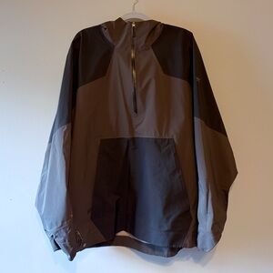 Arcteryx Exclusive Stowe Windshell ReBird